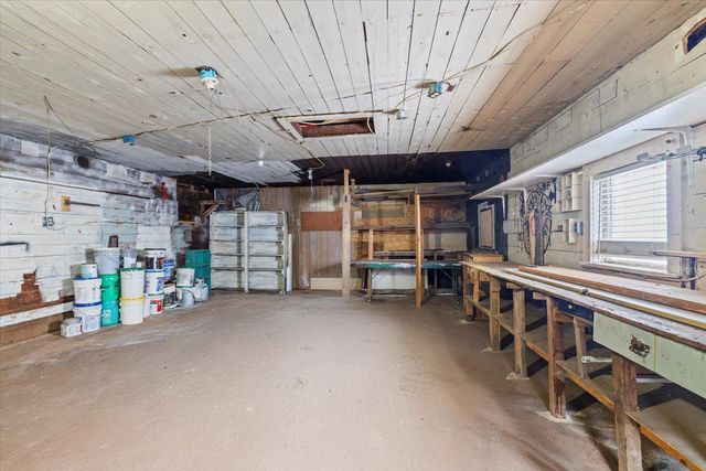 217 3rd Avenue NW, Chisholm, MN 55719