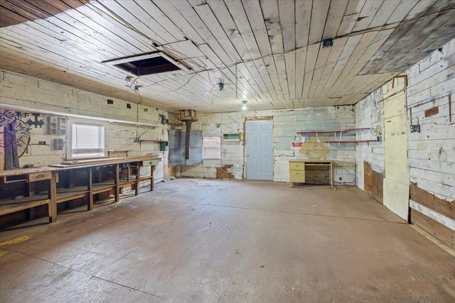 217 3rd Avenue NW, Chisholm, MN 55719