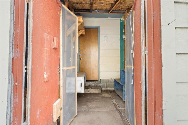 217 3rd Avenue NW, Chisholm, MN 55719