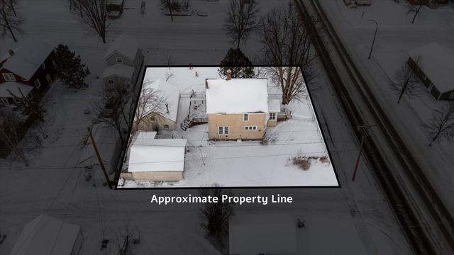 217 3rd Avenue NW, Chisholm, MN 55719