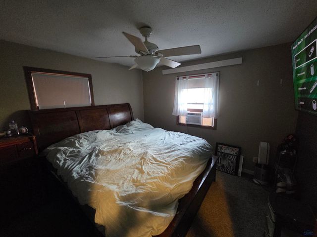 511 BLUEBIRD DR, Box Elder, SD 57719