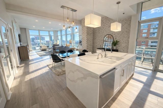 700 12th Ave S Unit 701, Nashville, TN 37203