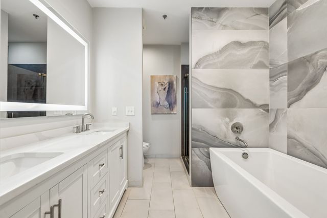 700 12th Ave S Unit 701, Nashville, TN 37203