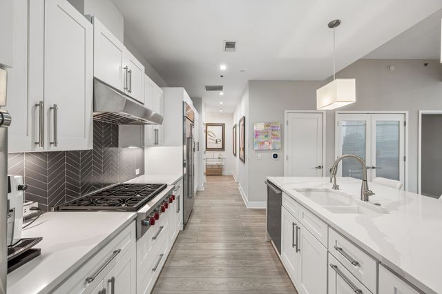 700 12th Ave S Unit 701, Nashville, TN 37203