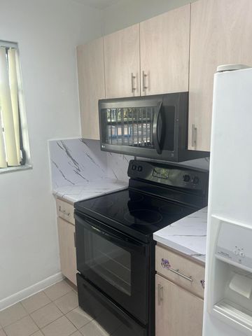 6206 SW 136TH Court A102, Miami, FL 33183