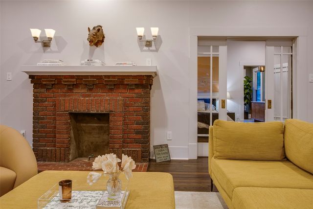 732 Haines Avenue, Dallas, TX 75208