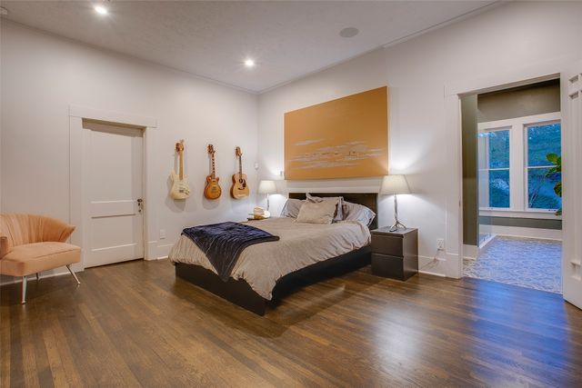 732 Haines Avenue, Dallas, TX 75208