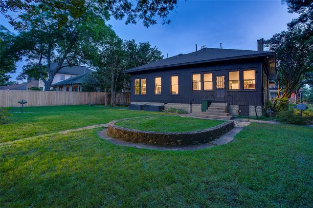 732 Haines Avenue, Dallas, TX 75208