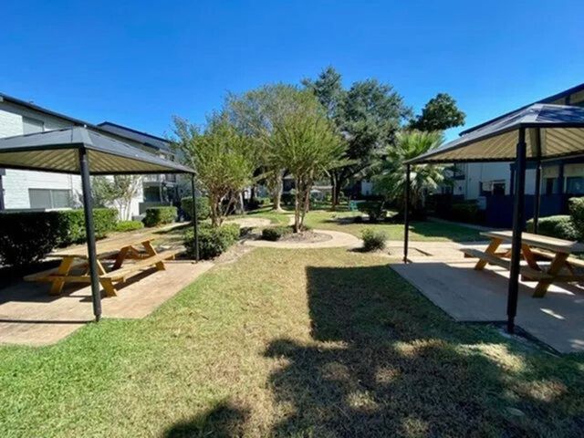 874 Yorkchester Dr 102, Houston, TX 77079