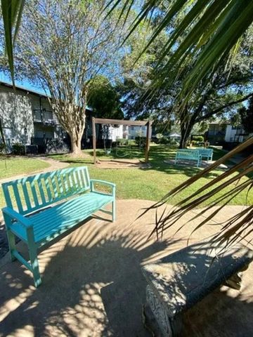 874 Yorkchester Dr 102, Houston, TX 77079