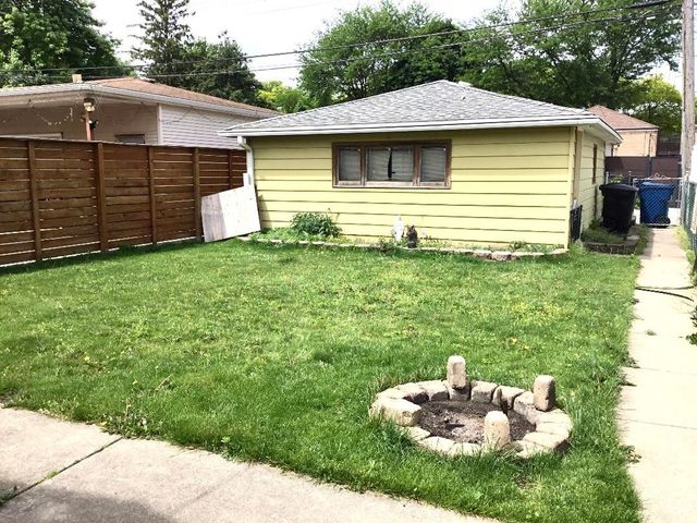 4812 S Leclaire Avenue, Chicago, IL 60638