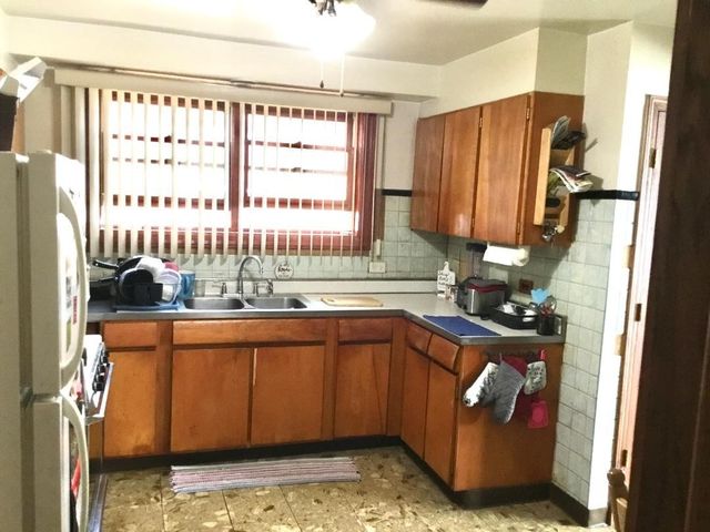 4812 S Leclaire Avenue, Chicago, IL 60638