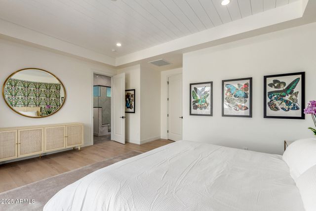 17336 W CRAWFORDSVILLE Drive, Surprise, AZ 85388