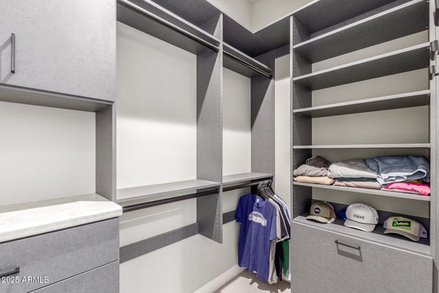 17336 W CRAWFORDSVILLE Drive, Surprise, AZ 85388