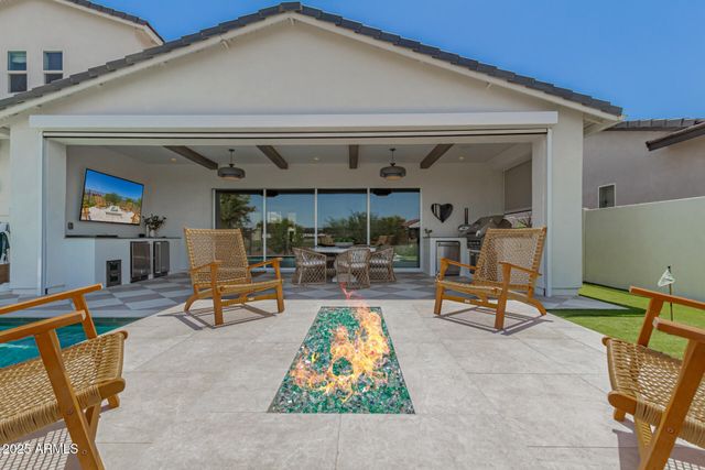 17336 W CRAWFORDSVILLE Drive, Surprise, AZ 85388