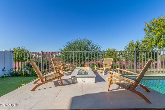 17336 W CRAWFORDSVILLE Drive, Surprise, AZ 85388