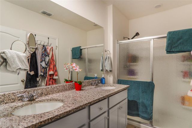 2606 ANGEL FALLS DRIVE, Davenport, FL 33837