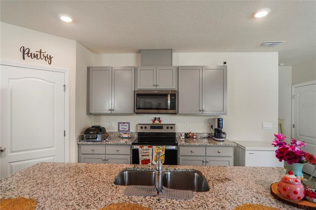 2606 ANGEL FALLS DRIVE, Davenport, FL 33837