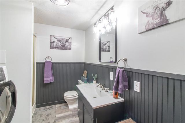 1679 SW 800 Road, Holden, MO 64040