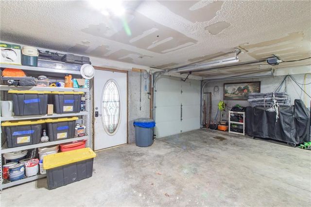 1679 SW 800 Road, Holden, MO 64040