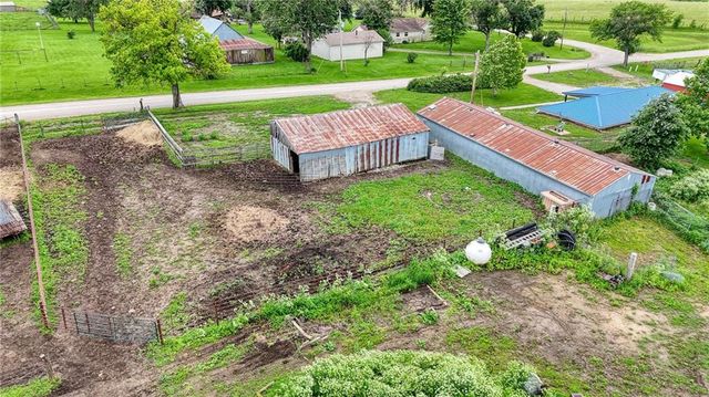 1679 SW 800 Road, Holden, MO 64040
