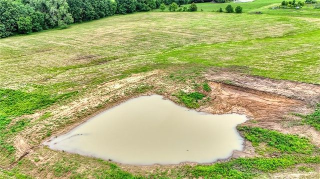 1679 SW 800 Road, Holden, MO 64040