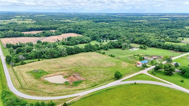 1679 SW 800 Road, Holden, MO 64040