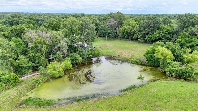 1679 SW 800 Road, Holden, MO 64040