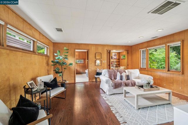 3375 Freeman Rd, Lafayette, CA 94595