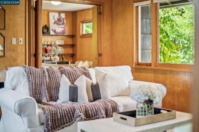 3375 Freeman Rd, Lafayette, CA 94595
