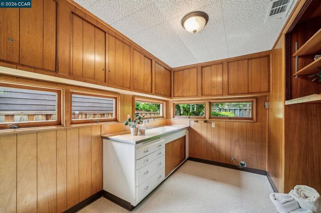 3375 Freeman Rd, Lafayette, CA 94595