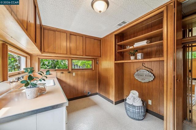 3375 Freeman Rd, Lafayette, CA 94595