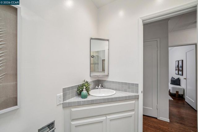 3375 Freeman Rd, Lafayette, CA 94595