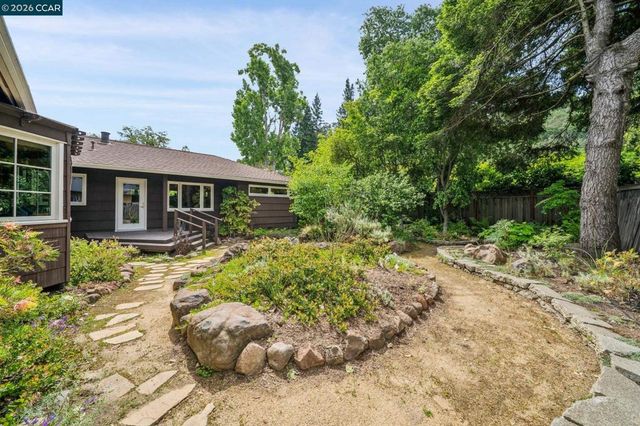 3375 Freeman Rd, Lafayette, CA 94595