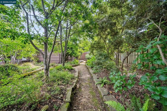 3375 Freeman Rd, Lafayette, CA 94595