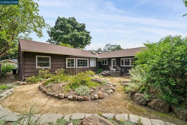3375 Freeman Rd, Lafayette, CA 94595