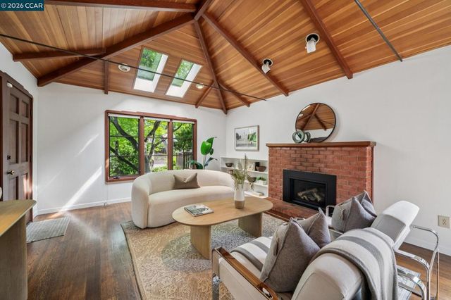 3375 Freeman Rd, Lafayette, CA 94595