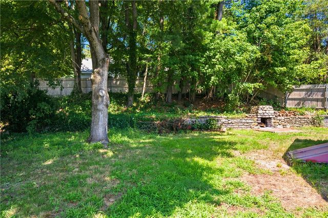 9 Patricia Circle, Smithfield, RI 02917
