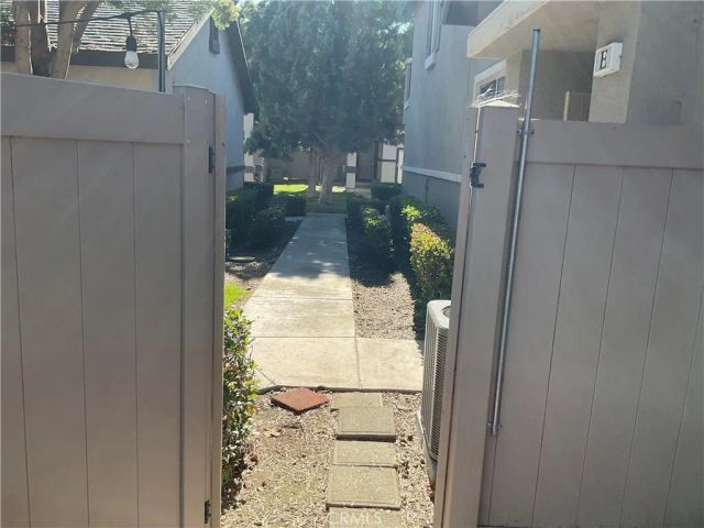 3317 Metcalf East E, Orange, CA 92869