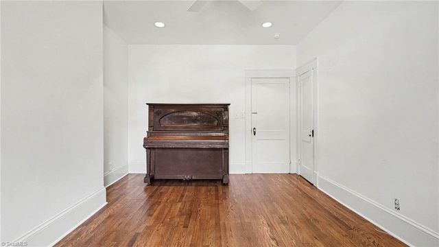 411 S Elam Avenue, Greensboro, NC 27403