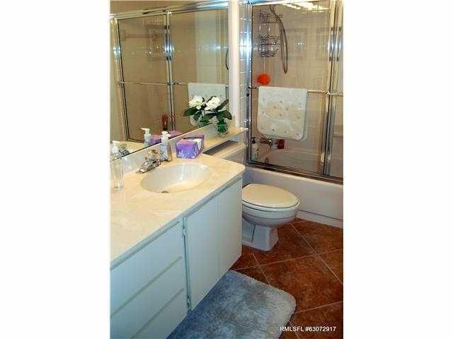 2701 Village Boulevard 12-206, West Palm Beach, FL 33409