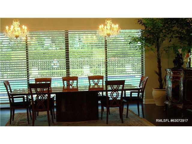 2701 Village Boulevard 12-206, West Palm Beach, FL 33409