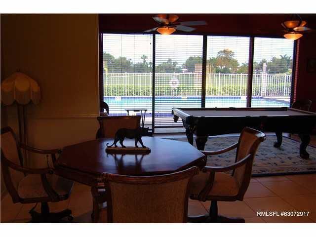 2701 Village Boulevard 12-206, West Palm Beach, FL 33409