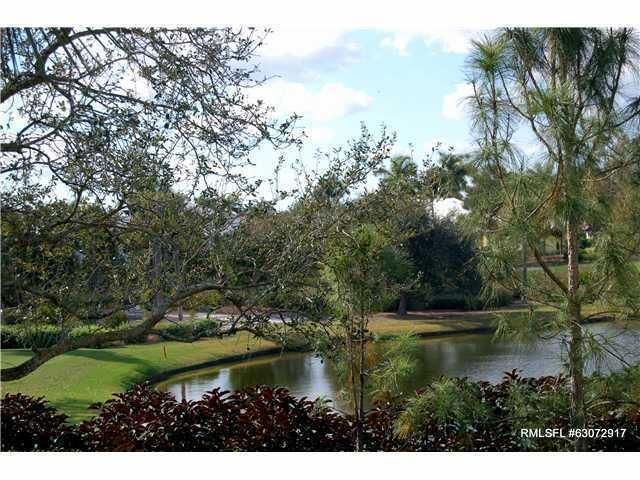 2701 Village Boulevard 12-206, West Palm Beach, FL 33409