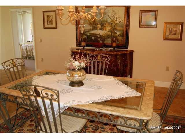 2701 Village Boulevard 12-206, West Palm Beach, FL 33409