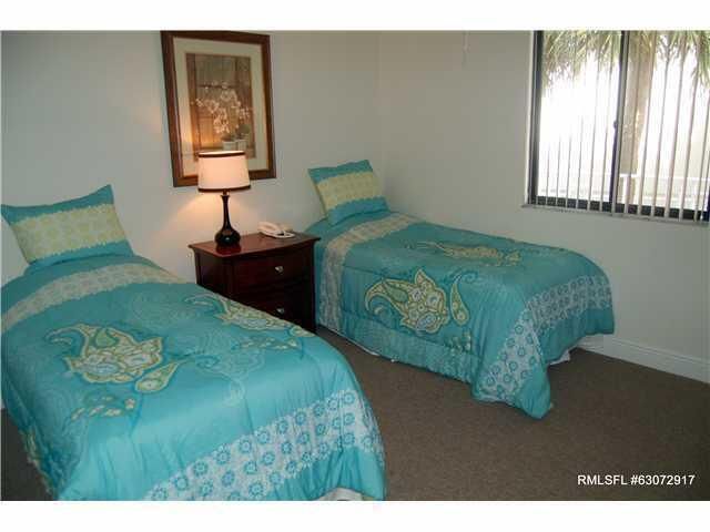 2701 Village Boulevard 12-206, West Palm Beach, FL 33409