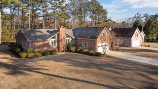 212 Pinewood Drive, New Bern, NC 28562