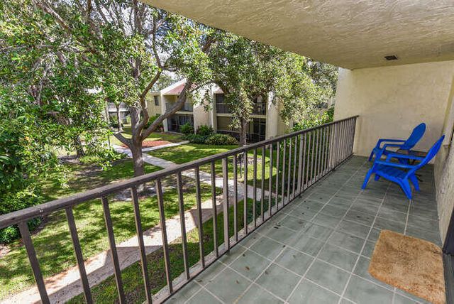 150 Pineview Road L6, Jupiter, FL 33469