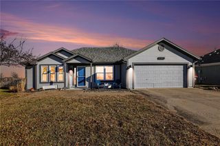 1307 S Huntington Drive, Greenwood, MO 64034