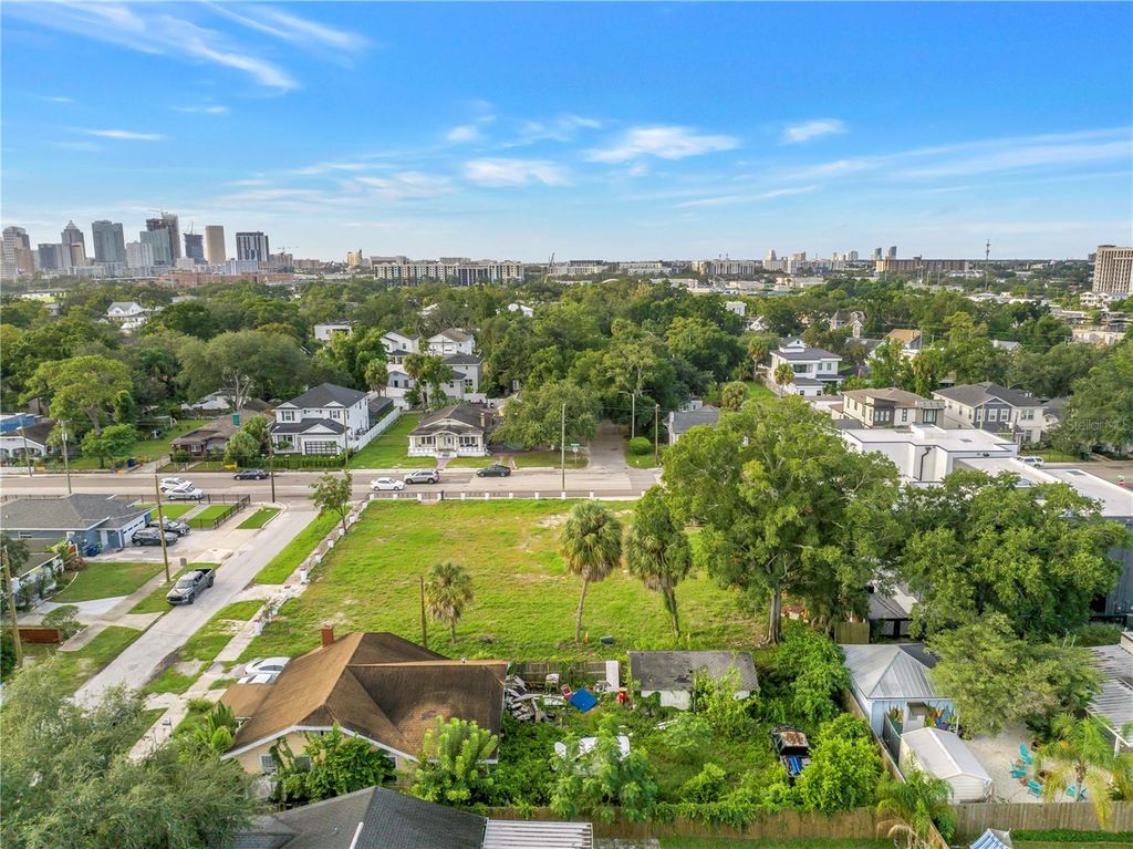 815 W COLUMBUS DRIVE, Tampa, FL 33602